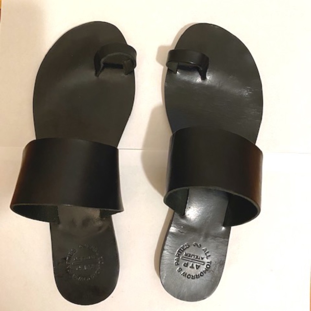 ATP Atelier Astrid black flat sandals